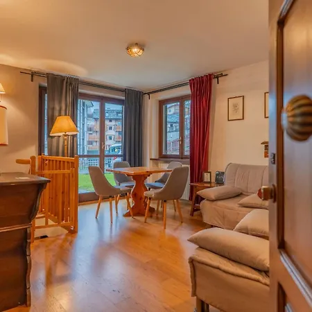 Casa Julie - Accogliente Rifugio Nella Quiete - Cour 0157 كورمايور