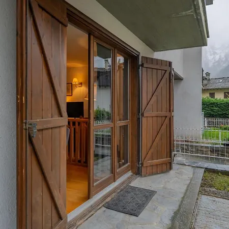 شقة Casa Julie - Accogliente Rifugio Nella Quiete - Cour 0157