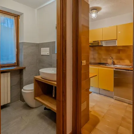 Casa Julie - Accogliente Rifugio Nella Quiete - Cour 0157 كورمايور