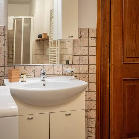 Casa Julie - Accogliente Rifugio Nella Quiete - Cour 0157 كورمايور