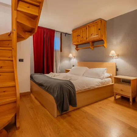 Casa Julie - Accogliente Rifugio Nella Quiete - Cour 0157 Lejlighed Courmayeur